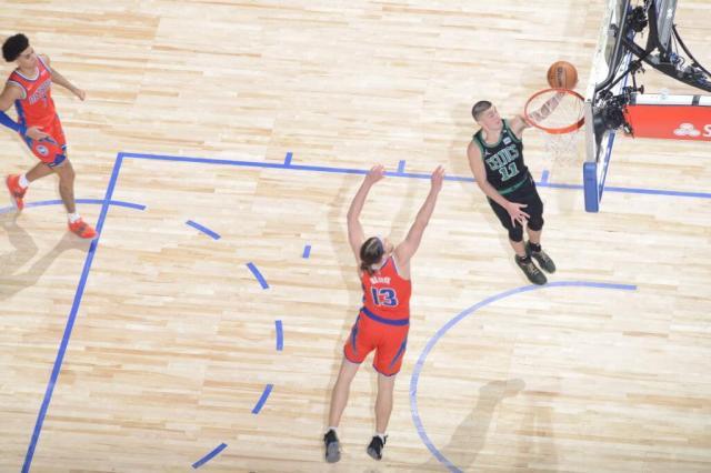 视频直播-12战11胜继续高歌！绿军的第八人轮换抢滩登陆