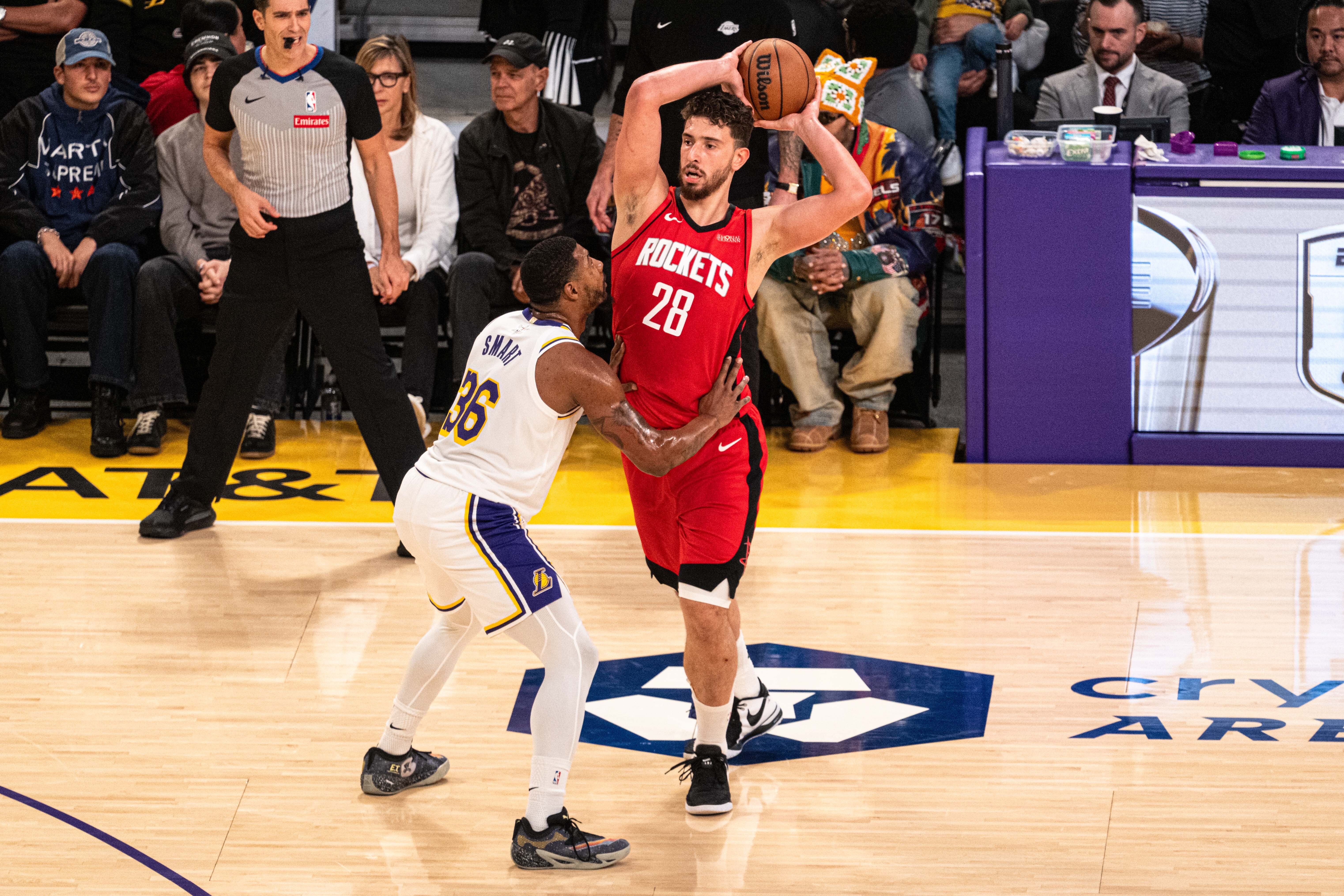 游戏直播-火箭首轮最想碰谁?匿名球探:当然是湖人 即使东里没伤也是湖人